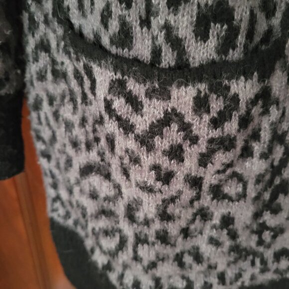 Lucky Brand Womens Leopard Print Cardigan Sweater Size M - Picture 3 of 6